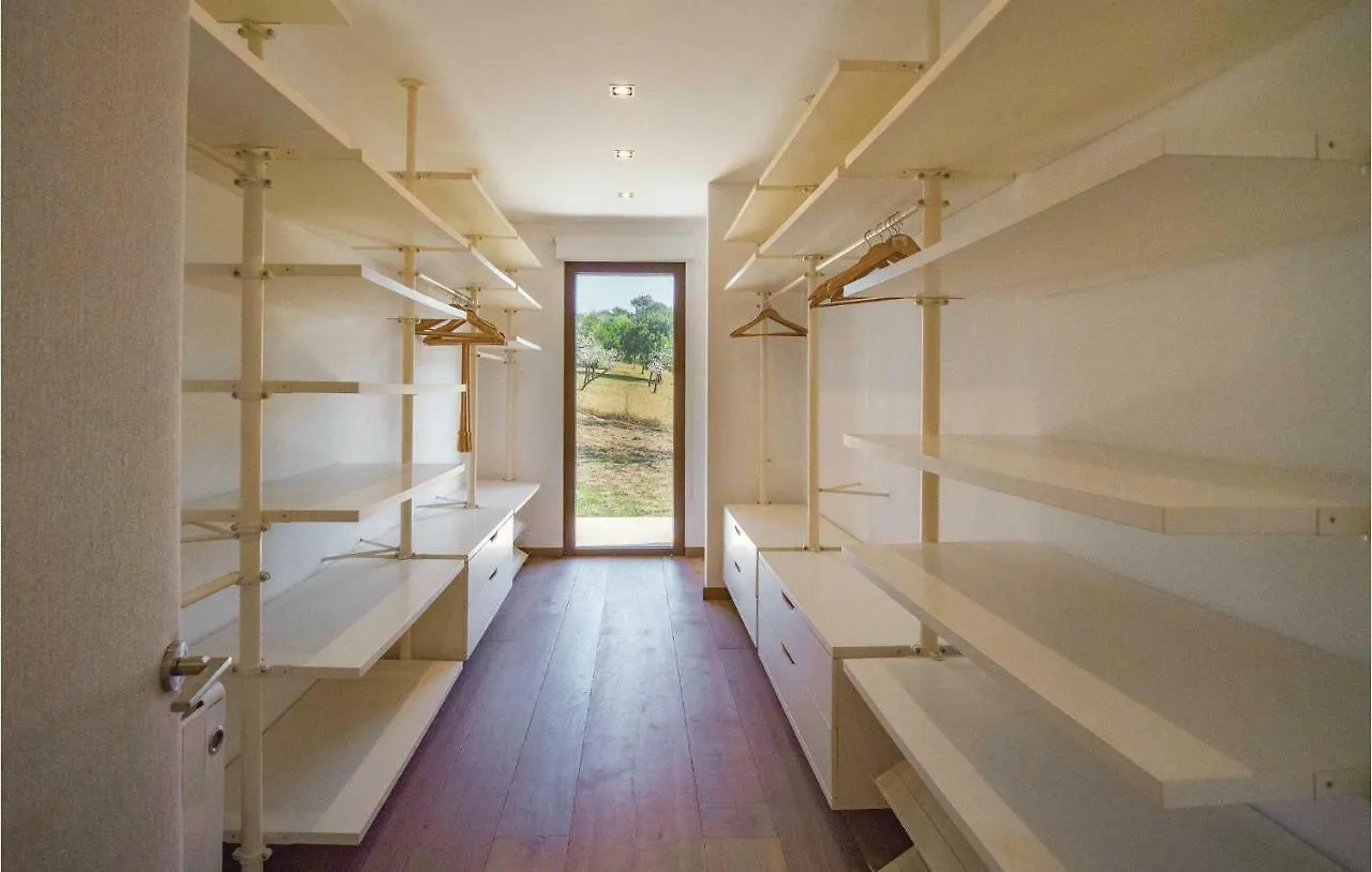 4 Bedroom Stunning Home In Moscari Σπίτι διακοπών